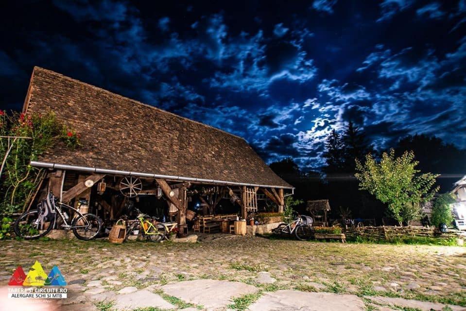 La Hansi In Crit Exteriér fotografie